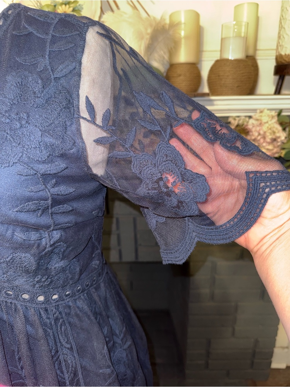 Navy Lace V-Neck Maxi Dress - Picture 5 of 10